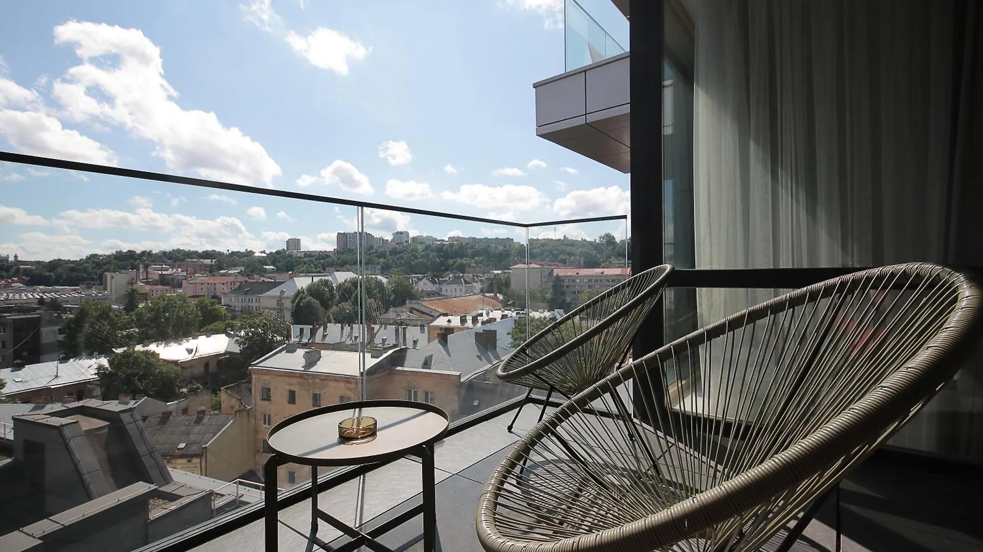 Forum Apart Lviv Aparthotel